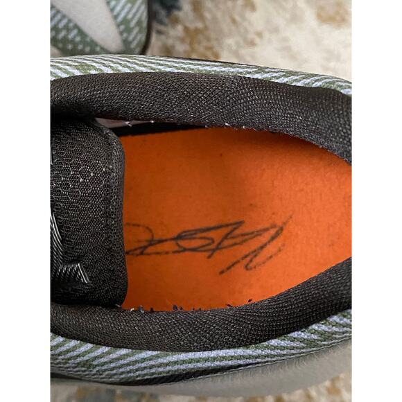 Nike KD 8 Easy Euro Light Grey Orange Lace-Up Basketball Shoes Youth Size 7 - Picture 6 of 7